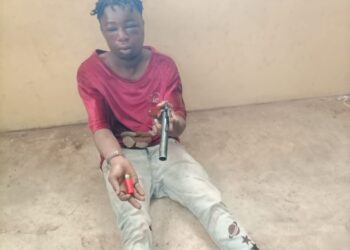 Armed Robbery Suspect, Bolanle Ojomu Caught In The Act