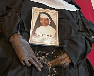4-Years After Burial: Nun's exhumed body shows no sign of decay …draws hordes of pilgrims to Missouri seeking glimpse of 'miracle'