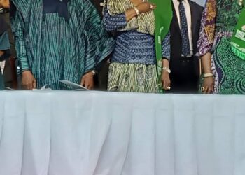 Renewed Hope Initiative: Senator Tinubu Gives N60m To 120 Women Farmers