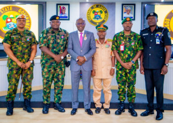 Sanwo-Olu splashes gifts on Legionnaires on Armed Forces Remembrance Day …donates ₦100m, houses, vehicles, food items, launches Appeal Fund, Emblem, promises better welfare - Image 1