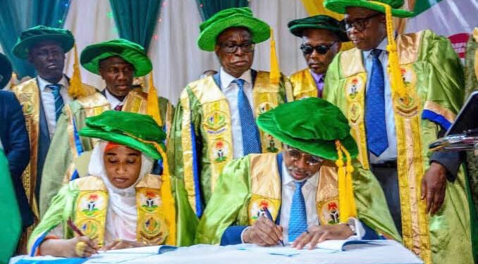 FG gets Commendation for efforts to end ASUU strikes …as Ogun, FG formalise TASUED takeover - Image 1