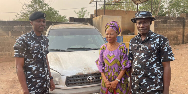 Police restore stolen and abandoned vehicle to owner - Image 1