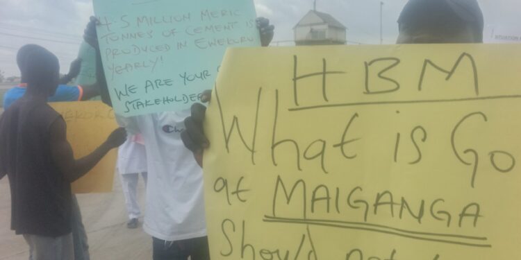 Ewekoro Communities Protest, Accuse Olowu of Fuelling Crisis   …Demand restoration of community benefits, Alake’s intervention
